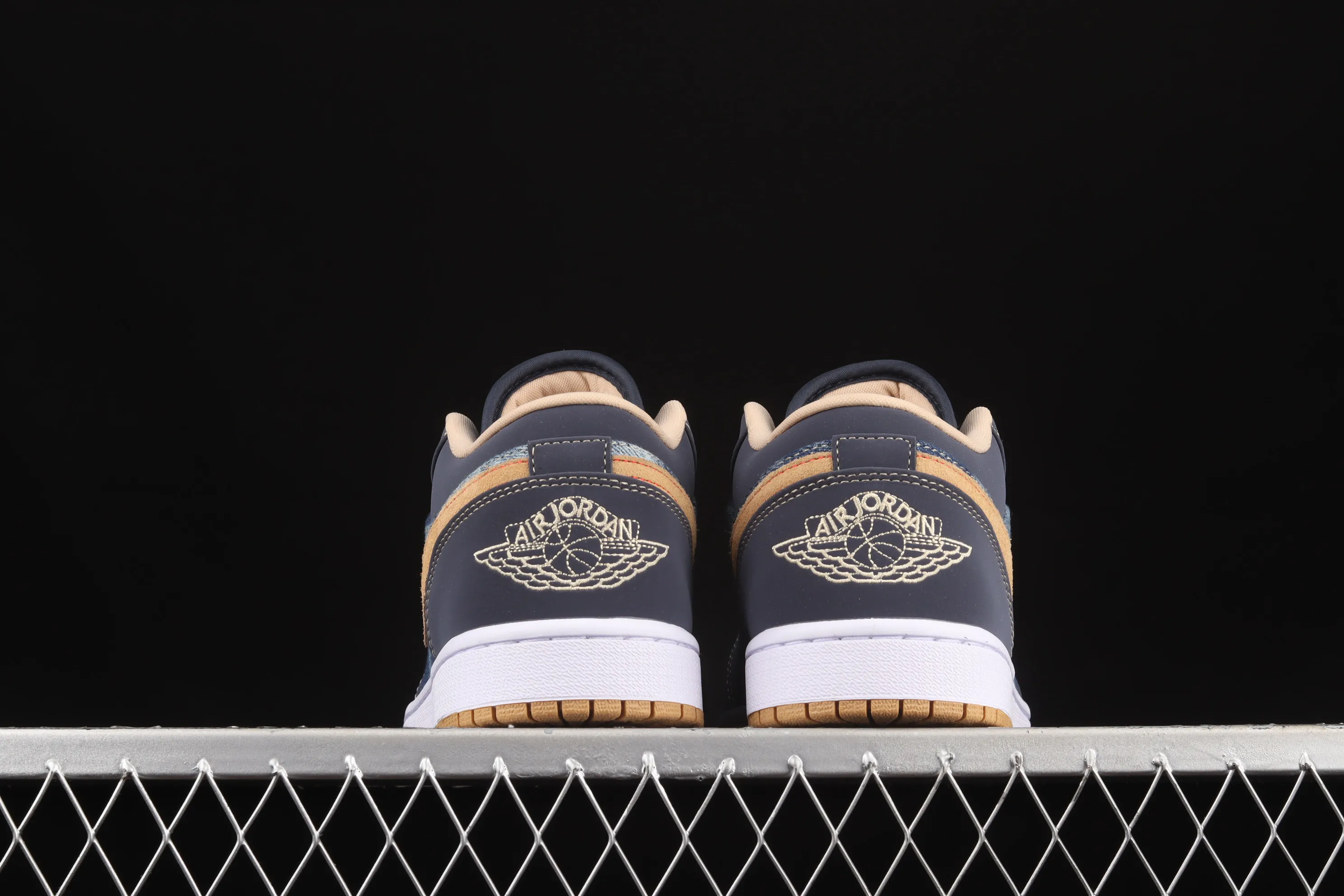 All categories Air Jordan Jordan series basketball shoes Air Jordan 1 Low Air Jordan 1 Low AJ1 Joe 1 dark blue denim low-top basketball shoes DH1259-400